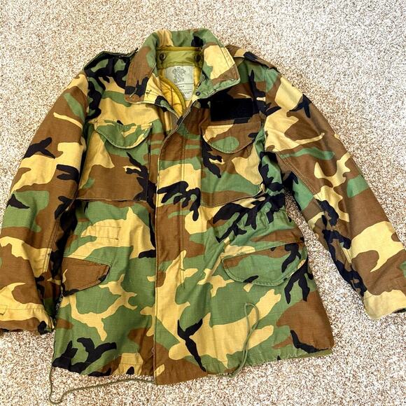 Other Other - Vintage US Army M-65 Woodland Camo Field Jacket Original 1988 Liner Med Reg